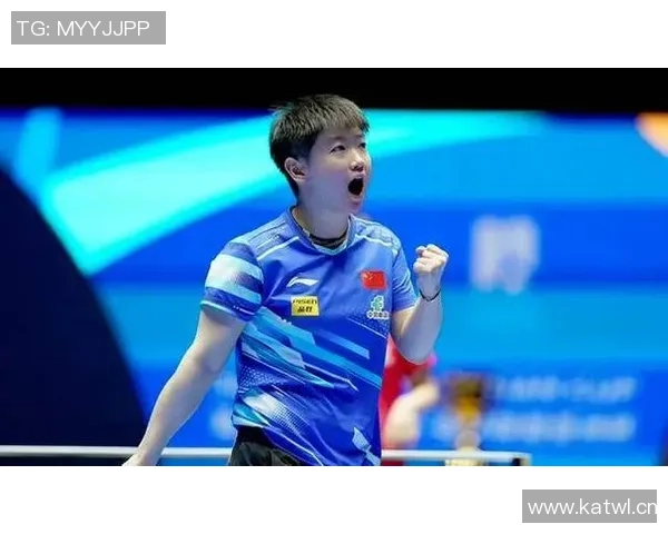 国乒混团夺冠:孙颖莎暖心陪练举动,细节之处见真情