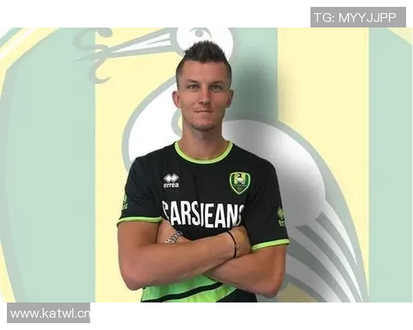 【重磅】绿茵传承，郁金香再度绽放：小伊布租借加盟阿贾克斯，转会费成最后悬念！